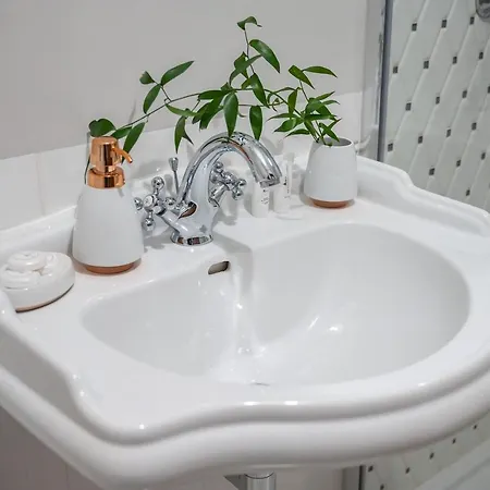 P&o Kolska 9b - Ch Klif * ワルシャワ